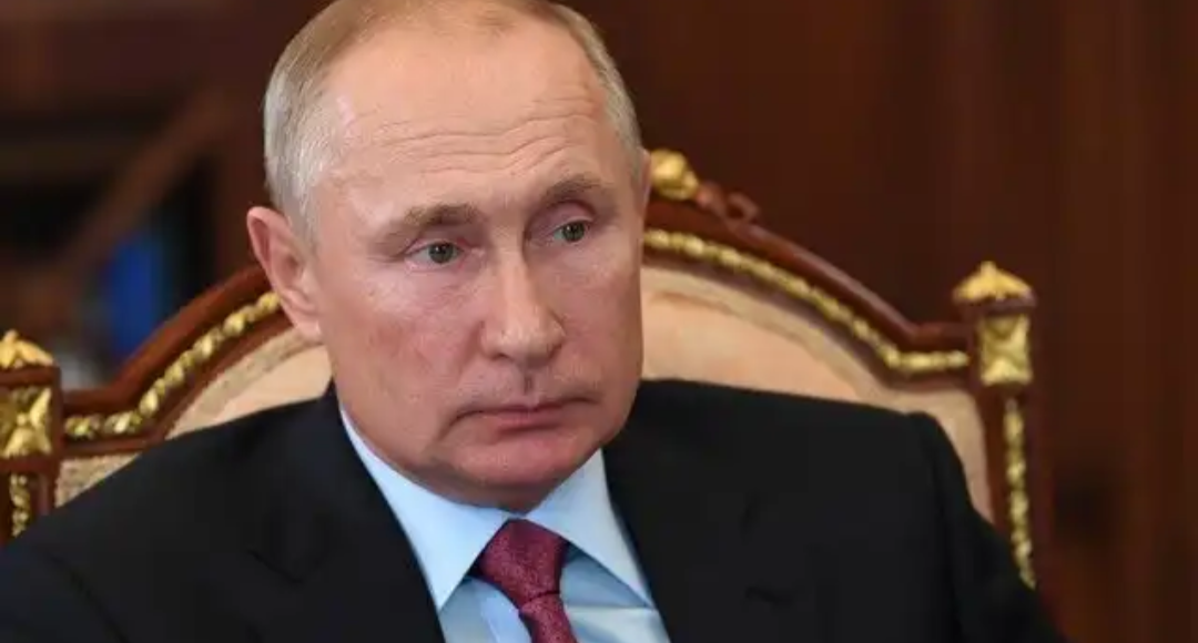 RUSIA REGISTRÓ LA PRIMERA VACUNA CONTRA EL CORONAVIRUS