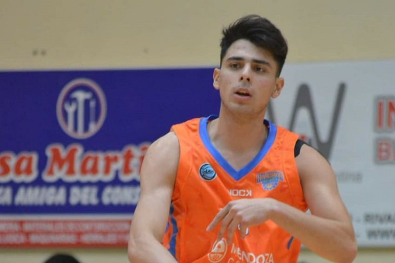 RIVADAVIA BÁSQUET CONFIRMÓ A VALENTÍN COSTA COMO PRIMER REFUERZO