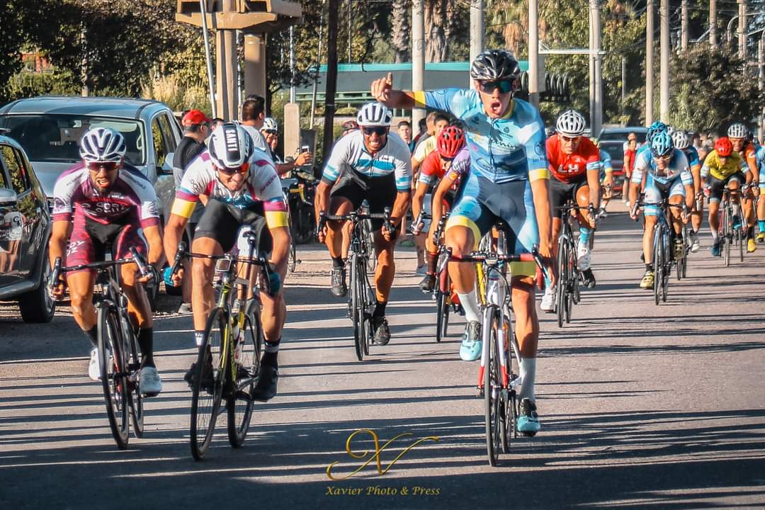 AGUSTÍN SUÁREZ GANÓ LA VUELTA DEL ESTE Y DE LA BARRERA SE CONSAGRÓ CAMPEÓN MENDOCINO DE RUTA 2020/21
