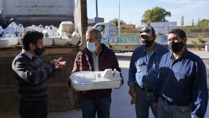 JUNIN-ENTREGO-A-TUPUNGATO-SU-PRIMER-LOTE-DE-LUMINARIAS-LED-7