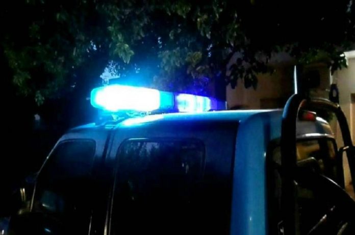 movil_policial_de_noche