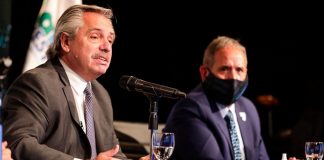 «AHORA ME PIDEN QUE CONSIGA LA SEGUNDA DOSIS DE VENENO»