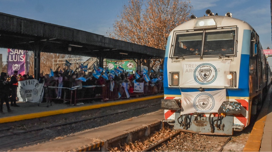 VOLVIÓ EL TREN DE PASAJEROS A SAN LUIS DESPUÉS DE 30 AÑOS