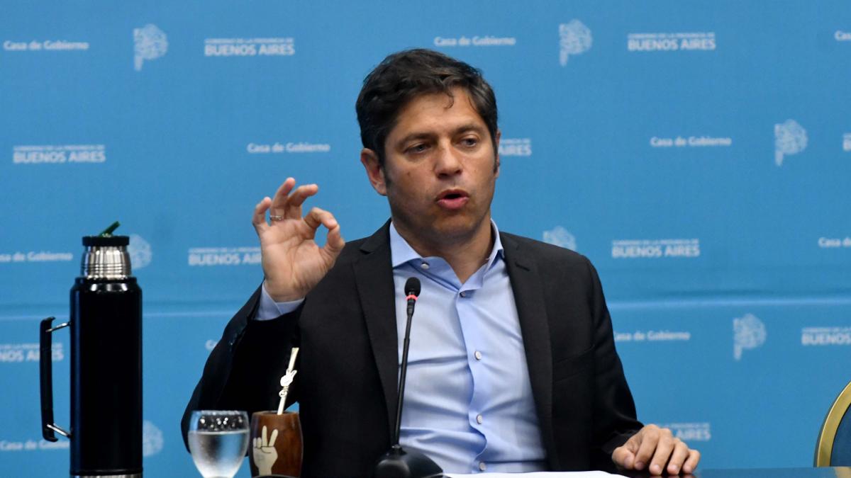 KICILLOF LE CONTESTÓ A MILEI: «ESTAMOS BIEN VIVOS Y COLEANDO»
