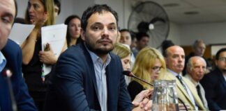 EL ÚNICO DIPUTADO NACIONAL DEMARCHISTA DEJÓ SU MONOBLOQUE Y SALTÓ A LA LIBERTAD AVANZA