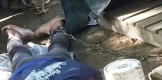 TENÍA A SU HIJA CON SÍNDROME DOWN VIVIENDO ENCADENADA A LA CUCHA DEL PERRO Y NEGÓ SER MALTRATADORA