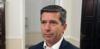 PETI LOMBARDI SOBRE LUIS PETRI: ‘ES UN DIRIGENTE MÁS, NO TIENE UN LUGAR PRIVILEGIADO EN LA UCR