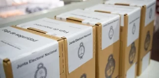 GUSTAVO PERRET CRITICÓ LA SUSPENSIÓN DE LAS PASO Y APUNTÓ CONTRA CORNEJO