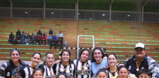 MONTECASEROS CAMPEÓN: ENTRE MAESTRAS, POLICÍAS Y PEINADORAS, CONQUISTARON EL FUTSAL FEMENINO DEL ESTE