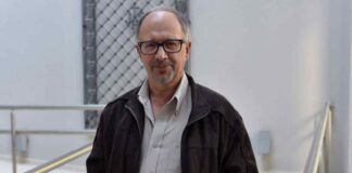 SEIS DE CADA DIEZ ADOLESCENTES TEMEN NO PODER COSTEAR SU PROYECTO DE VIDA, ALERTÓ CARLOS SANTANDER