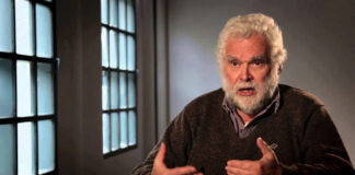 ROBERTO FOLLARI: “EL PERONISMO PODRÍA SER LA COLUMNA VERTEBRAL DE LA RECONSTRUCCIÓN, PERO DEBE ABRIRSE Y MIRAR AL FUTURO.”