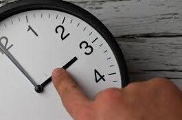¿VOLVEMOS AL HORARIO NATURAL? LA CIENTÍFICA PATRICIA AGOSTINO EXPLICÓ LOS BENEFICIOS DE CAMBIAR AL HUSO HORARIO -4