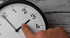 ¿VOLVEMOS AL HORARIO NATURAL? LA CIENTÍFICA PATRICIA AGOSTINO EXPLICÓ LOS BENEFICIOS DE CAMBIAR AL HUSO HORARIO -4