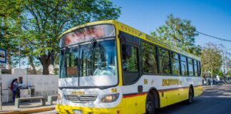 VECINOS DE LA COLONIA LAMBARÉ, EN SAN MARTÍN, RECLAMAN POR EL REGRESO DEL COLECTIVO