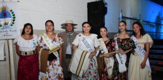 SANTA ROSA VIVIÓ UNA NOCHE DE FOLKLORE Y CULTURA CON LA PROCLAMACIÓN DE LA FLOR DEPARTAMENTAL