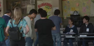 EL 30% DECIDE EN LA FILA: LA ENCUESTA QUE DESNUDA LA DESCONFIANZA ELECTORAL