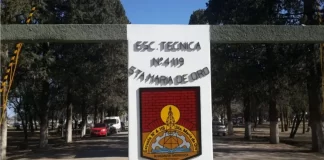 ESCÁNDALO EN UNA ESCUELA DE RIVADAVIA: UN PROFESOR FUE APREHENDIDO POR FOTOGRAFIAR A ALUMNAS EN FALDA