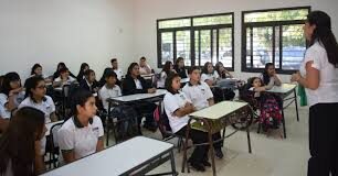 MENDOZA PREPARA UNA NUEVA ESCUELA SECUNDARIA: “NECESITAMOS FORMAR JÓVENES CON PENSAMIENTO CRÍTICO Y CAPACES DE TRABAJAR EN EQUIPO”