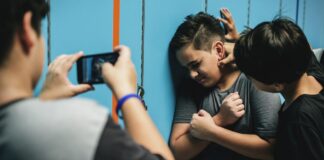 PADRES PODRÁN SER MULTADOS POR BULLYING EN MENDOZA: CLAUDIA SALAS EXPLICÓ CÓMO SE APLICARÁ LA NUEVA LEY