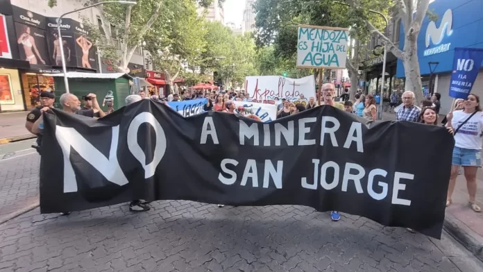 marcha-antiminera-uspallata-san-jorge-4jpeg (1)