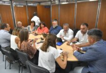 PARITARIAS 2026: EL GOBIERNO PRESENTÓ OFERTA A DOCENTES Y CELADORES Y LA NEGOCIACIÓN PASÓ A CUARTO INTERMEDIO