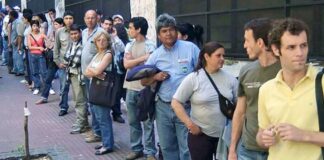 LA DESOCUPACIÓN AUMENTÓ EN 2025 Y CERRÓ EN 7,5% A NIVEL NACIONAL, SEGÚN EL INDEC