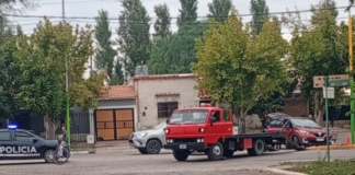 CONDUCTOR EBRIO CHOCÓ CONTRA UN POSTE EN JUNÍN