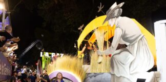 LA PAZ GANÓ EL PREMIO AL MEJOR CARRO DE LA VENDIMIA EN LA VÍA BLANCA Y EL CARRUSEL
