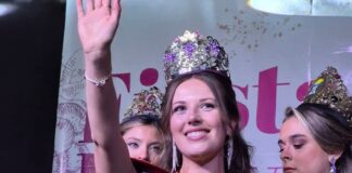 JULIETA GUIÑAZÚ FUE CORONADA REINA PROVINCIAL DEL CANTO Y LA MELESCA EN JUNÍN