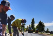 AVANZAN LAS OBRAS DE ASFALTO EN EL LATERAL DEL ACCESO SUR EN LUJÁN DE CUYO