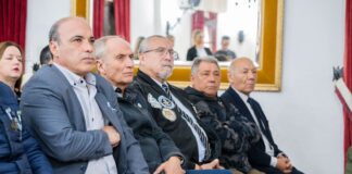 “LA GUERRA DEJÓ HERIDAS QUE NUNCA CIERRAN”: EMOTIVO HOMENAJE A VETERANOS DE MALVINAS EN SAN MARTÍN