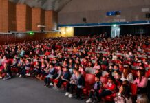 UNA MAÑANA DE TEATRO Y SONRISAS EN EL CINE DUCAL DE RIVADAVIA