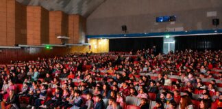 UNA MAÑANA DE TEATRO Y SONRISAS EN EL CINE DUCAL DE RIVADAVIA