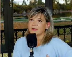 “LA EDUCACIÓN NOS HACE LIBRES”: CLAUDIA AGUILAR DEFENDIÓ LA EDUCACIÓN PÚBLICA Y EMOCIONÓ EN JAPALETA
