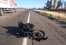 UN MOTOCICLISTA PERDIÓ LA VIDA TRAS COLISIONAR CONTRA UN CAMIÓN EN RUTA 7