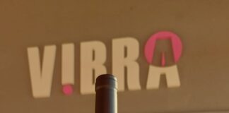 “INCLUSO”: LA ESCUELA LEONOR FERREYRA Y EL IRID PRESENTARON EL PRIMER VINO INCLUSIVO HECHO POR ESTUDIANTES