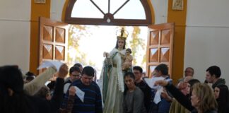LOS BARRIALES CELEBRÓ SU FIESTA PATRONAL EN HONOR A NUESTRA SEÑORA DE LA LUZ