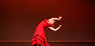 DANZA ESPAÑOLA EN RIVADAVIA: EMILCE MOYANO ABRIÓ INSCRIPCIONES EN CASA ESPAÑA