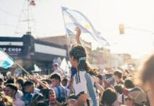 LA PALABRA NO SE MANCHA: EL FÚTBOL COMO ESPEJO DE LA SOCIEDAD