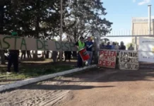 PETROPLAST: DENUNCIAN 28 DESPIDOS Y DOS MESES DE SUELDOS ADEUDADOS