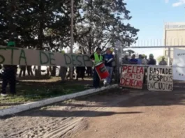 PETROPLAST: DENUNCIAN 28 DESPIDOS Y DOS MESES DE SUELDOS ADEUDADOS