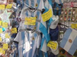 LA FINAL IMPULSA LA VENTA DE CAMISETAS Y COTILLÓN EN SAN MARTÍN
